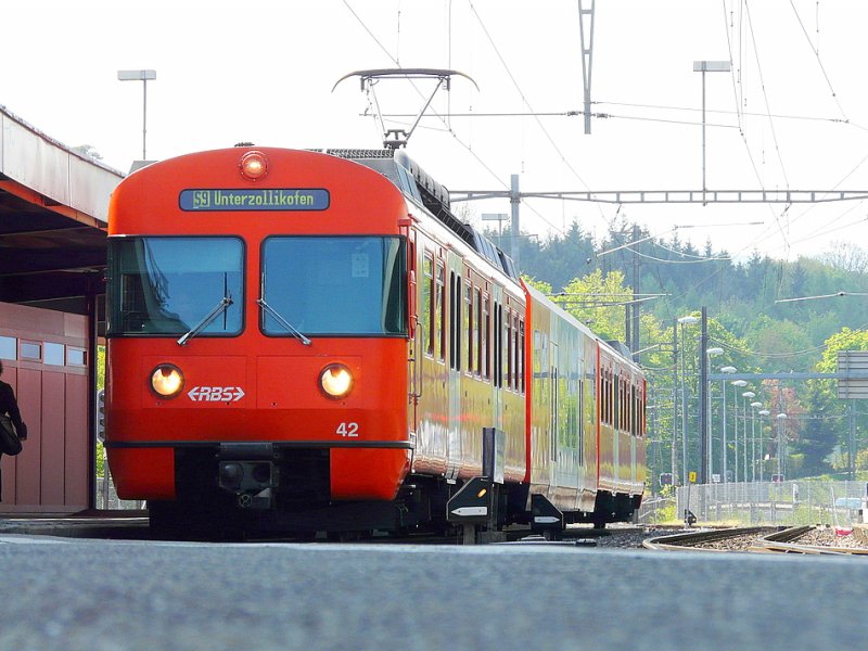 RBS - Triebwagen Be 4/12  42 im Bahnhof von Worblaufen am 01.05.2009