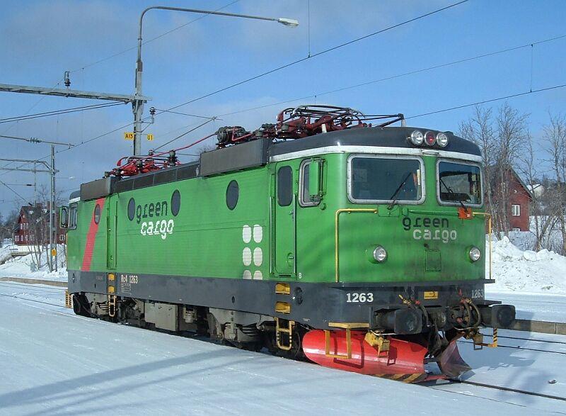 Rc4 1263 Green Cargo am 20.03.2006 im Bahnhof Kiruna.