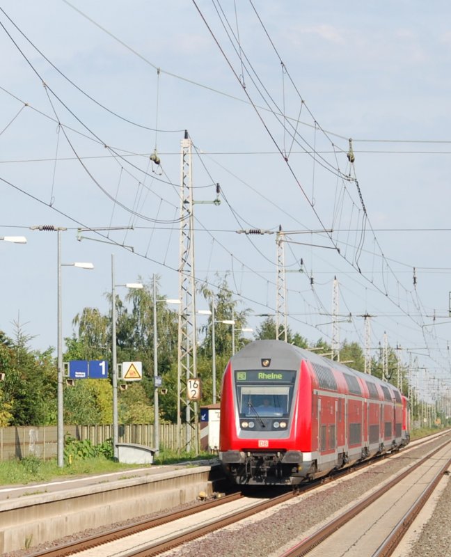 RE 14014 von Braunschweig nach Rheine konnte am 6.8.09 bei der Durchfahrt des Bahnhofes Dedensen/Gmmer abgelichtet werden.