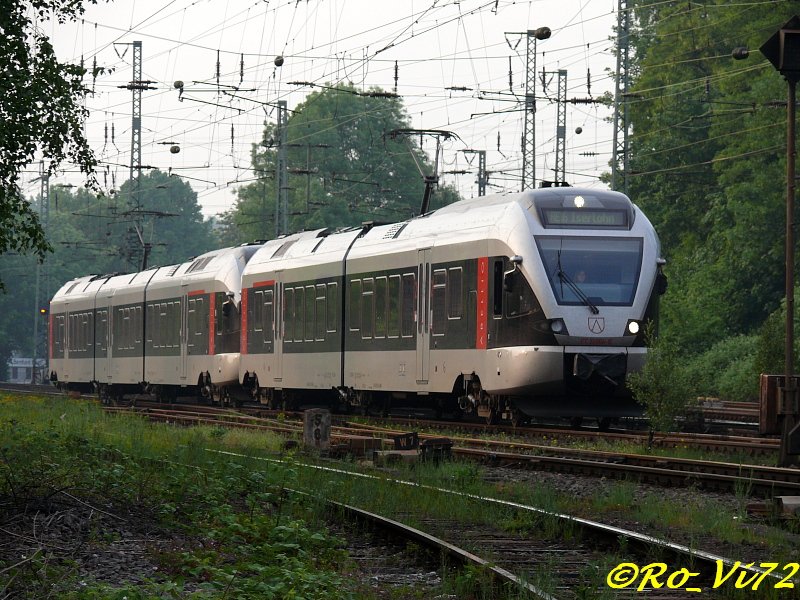 RE 16 Ruhr-Sieg-Express mit defekten Scheinwerfer. Witten, 16.05.2008.