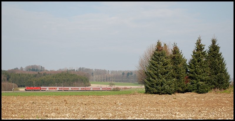 RE 19464 nach Stuttgart Hbf. Aufgenommen am 18.04.08 bei Aalen-Essingen.
