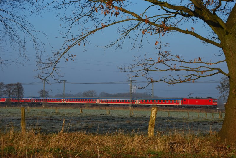 RE 21071 von Padborg nach Hamburg bei Neumnster am 30.12.08