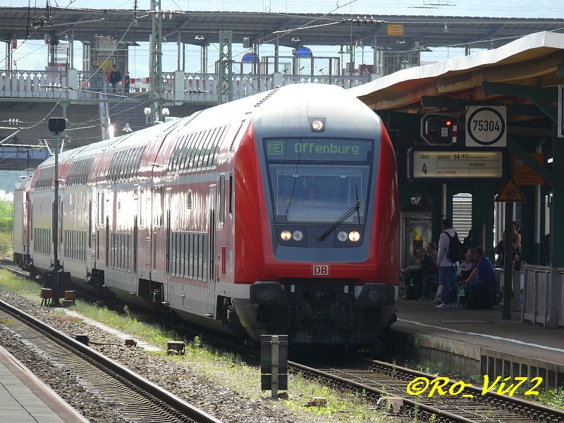 RE 31010 (Basel Bad Bf - Offenburg). Hier in Freiburg (Breisgau) Hbf. 11.08.2007.