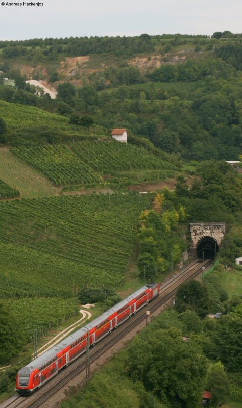 RE 31014 nach Offenburg mit Schublok 146 116-9 am Isteiner Klotz 14.8.08