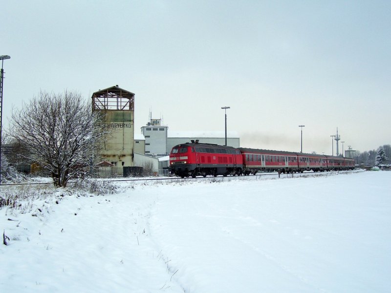 RE 32682 verlsst Buchloe am 13.12.2008 in Richtung Memmingen.