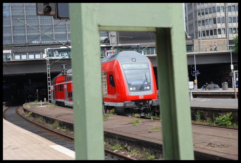Re 33011 Steht Im Hamburger-Hbf Abfahrtbereit Nach Rostock-Hbf ber Schwerin-Hbf,Bad Kleinen 23.06.07