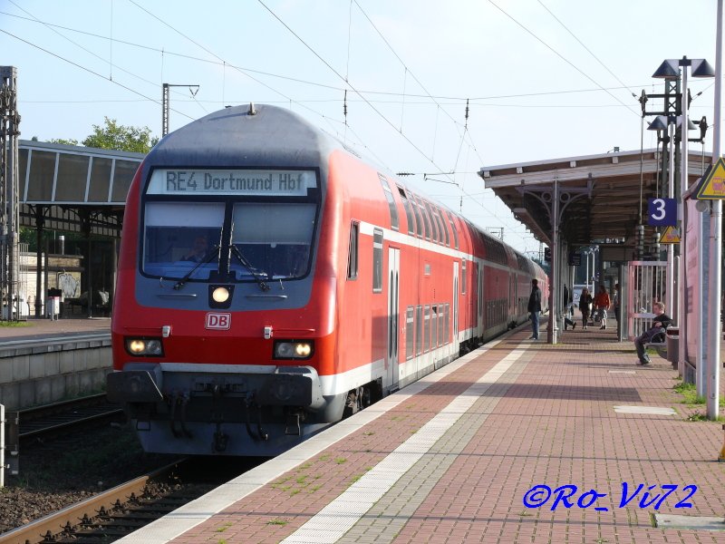 RE 4 Wupper-Express (Aachen-Dortmund). Hier in Witten Hbf. 06.10.2007.