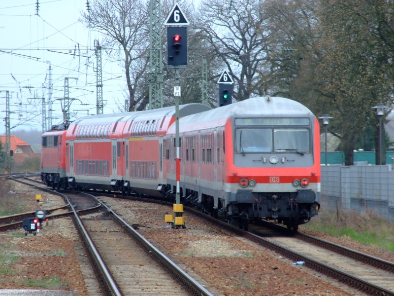 RE 4256 nach Passau am 31.03.2007 bei der Ausfahrt aus Plattling.