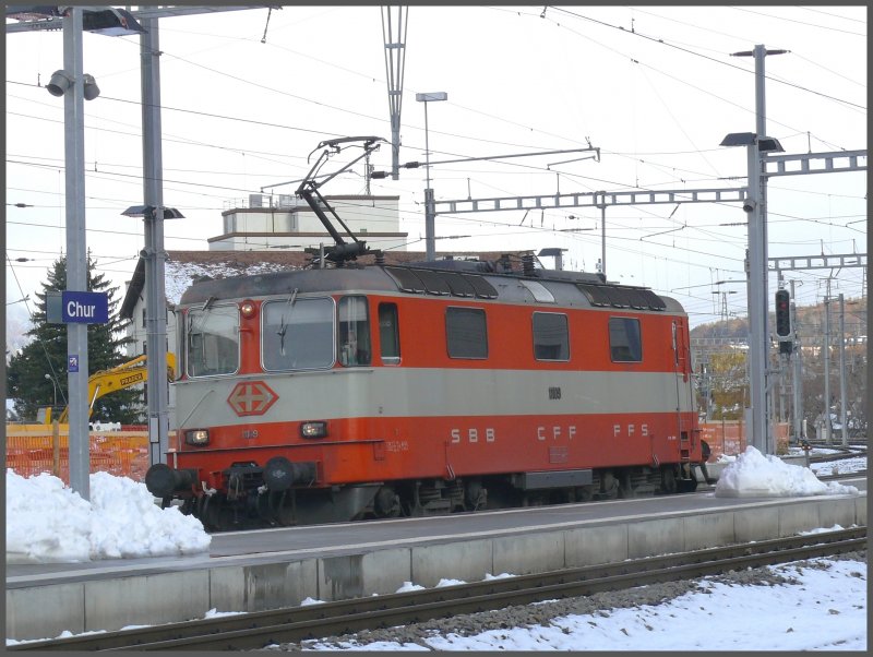 Re 4/4 II 11109 im Swiss Express Look in Chur. (12.11.2007)