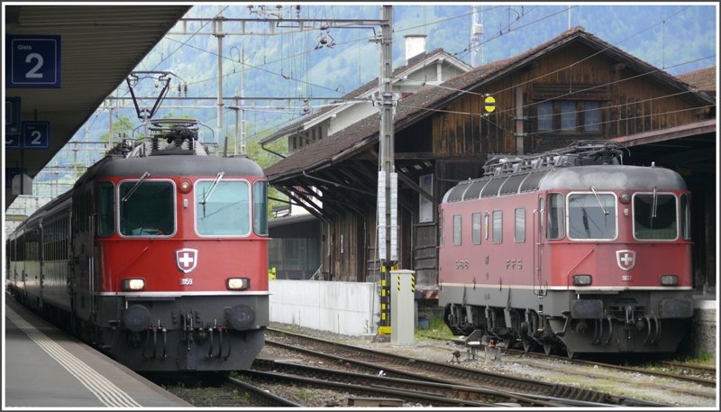 Re 4/4 II 11159 neben Re 6/6 11617 in Landquart. (30.04.2009)