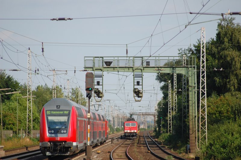 RE 4425 begegnet 155 195 zwischen Dedensen/Gmmer und Seelze.
6.8.09 