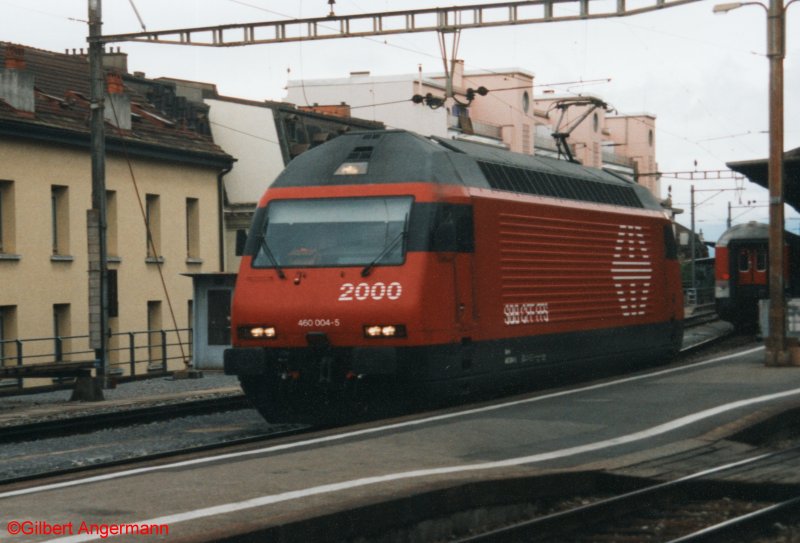 Re 460 004-5 am 22.08.1998 in Lausanne.