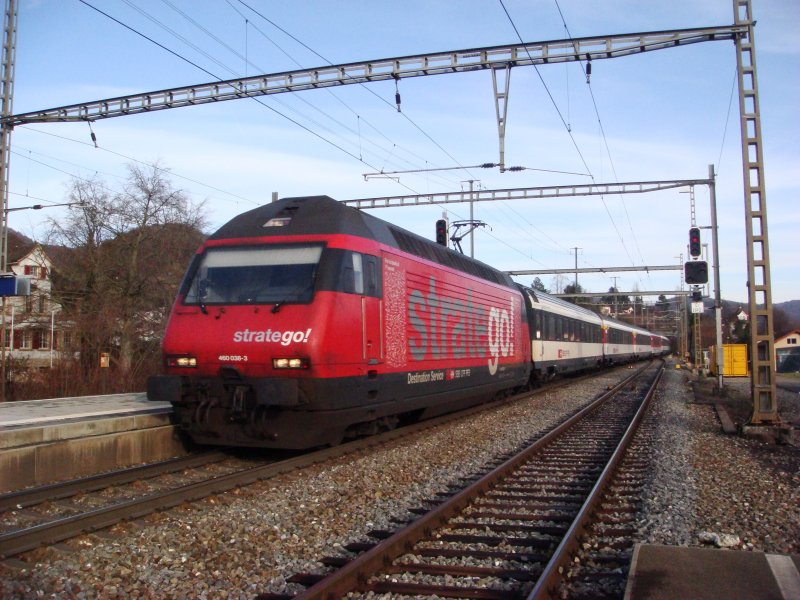 Re 460 038 mit IC nach Basel SBB am 08.01.2008 bei Gelterkinden.