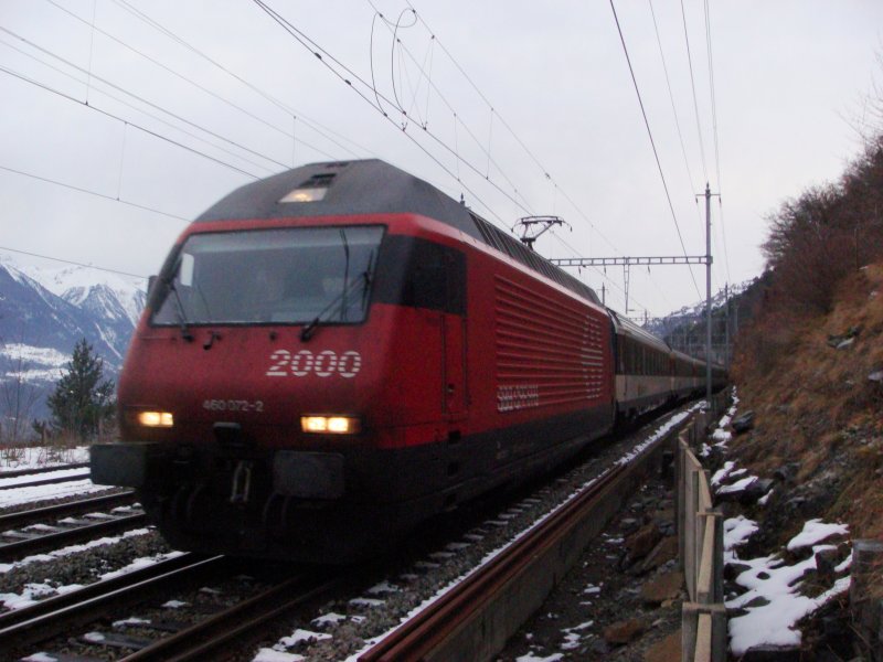 Re 460 072 mit IC nach Brig bei Hohtenn am 6.12.2007