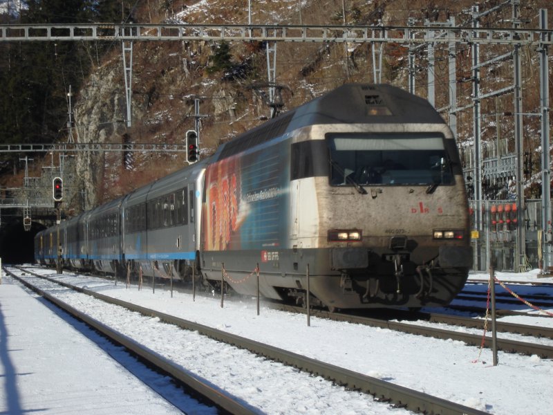 Re 460 073 mit Cisalpino bei Blausee-Mitholz am 3.1.2007