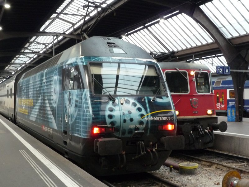 Re 460 080-5 mit einer IC2000-Garnitur als IC 711 nach St.Gallen. Zrich HB, 29.12.08 