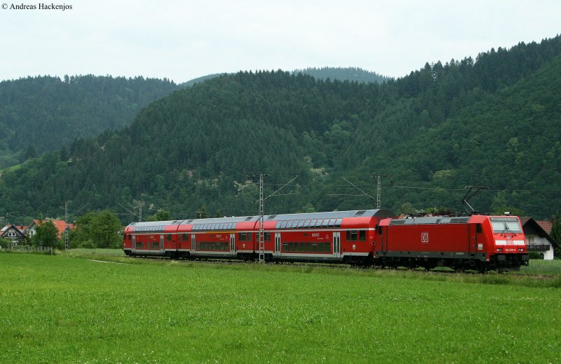 RE 4708 (Konstanz-Karlsruhe Hbf) mit Schublok 146 229-0 Halt am Esig Hausach 24.5.09