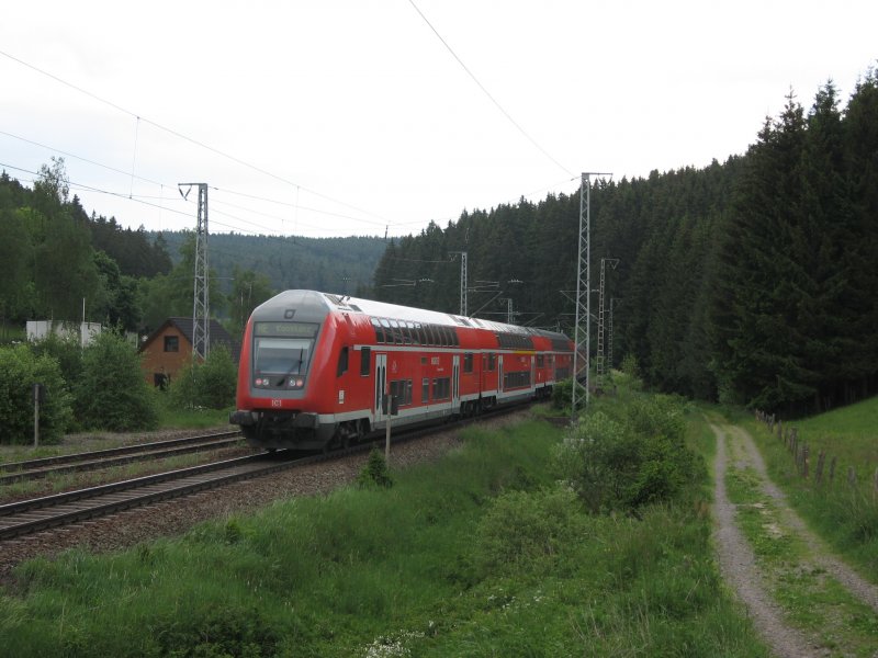 RE 4713 mit BR 146 231-6 bei km 69 der Schwarzwaldbahn am 24.5.07