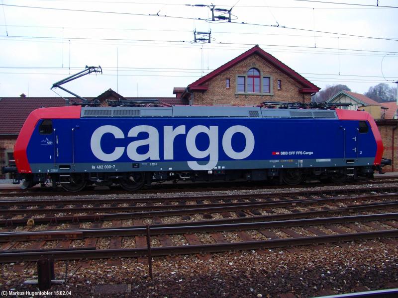 Re 482 000-7  Kln  am 15.02.04 in Burgdorf