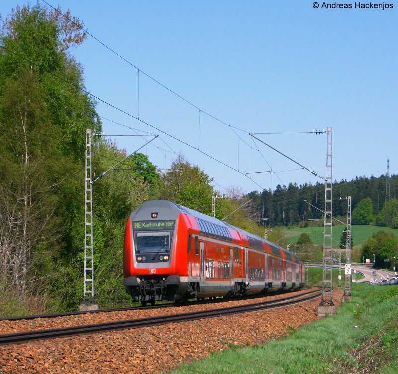 RE 5192 (Kreuzlingen-Karlsruhe Hbf) mit Schublok 146 237-3  Karlsruhe  am km 70,0 7.5.09