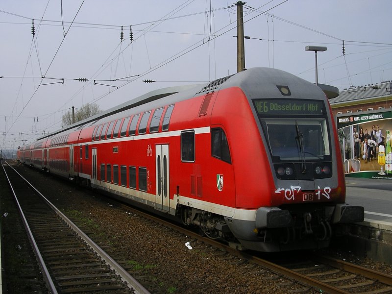 RE 6 Minden - D�sseldorf in Bochum Hbf.(09.04.2008)