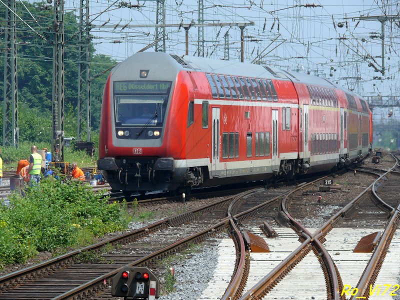 RE 6 Westfalen-Express (Hamm-Dsseldorf) geschoben von der 146 025-2. Dortmund Hbf, 08.06.2008.