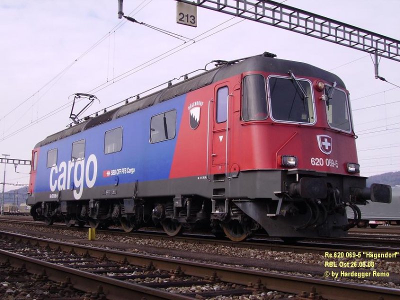 Re 620 069-5  Hgendorf  im neuen Cargo-Look im RBL
26.03.08