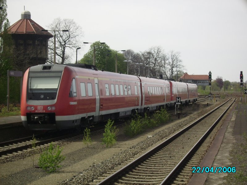 RE bei der Ausfahrt aus Grlitz. Dieser Zug fuhr an diesem Tag nur nach Arnsdorf(b.Dresden). Vermutlich wegen Bauarbeiten. Bild von 2007, nicht von 2006.