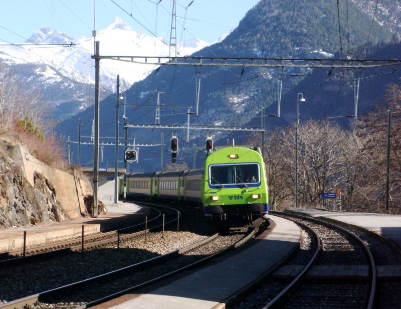 RE Brig-Bern am 17.02.2008 bei der Einfahrt in Lalden.