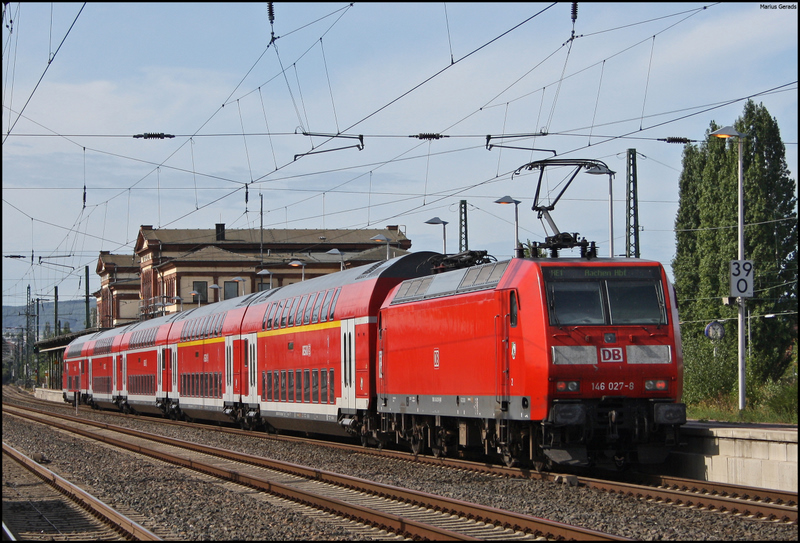 RE10112 nach Aachen mit Schublok 146 027 in Dren 22.8.09