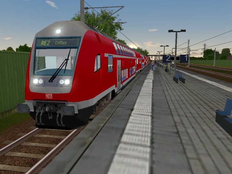 RE2 nach Cottbus beim Halt in Wustermark