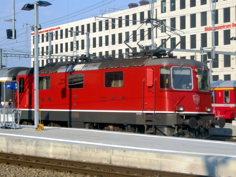 Re4/4ll 11111 am 31.8.08 in Chur.Leider war der Metallpfosten im Weg.