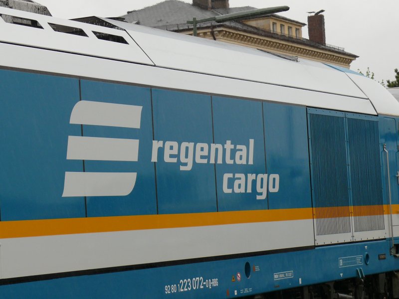 Regental cargo Logo auf der 223 072 am ALEX nach Mnchen in Wiesau (oberpf), 17.04.2009