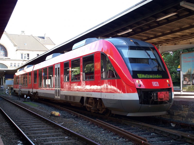 Regionalbahn nach Holzminden in Bad Harzburg 1.9.2007)