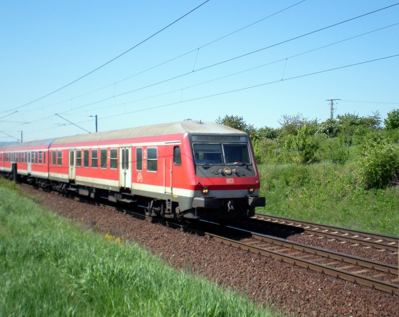 Regionalexpress Kassel Hbf- Halle(S)Hbf wird in wenigen Minuten Sangerhausen erreichen, 10.05.2008