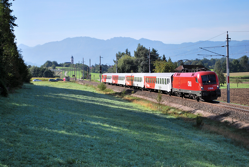 Regionalzug nach Linz Hbf am 31.8.2009 bei Wartberg