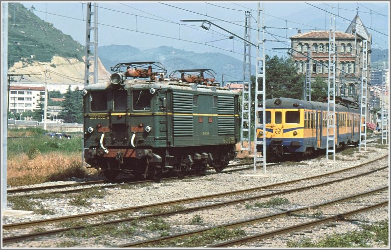 RENFE 1002 in Vic. (Archiv 07/84)