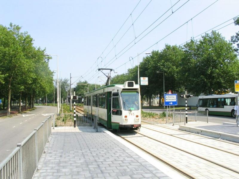 RET 745 (-)
Station Lombardijen
04.08.2003