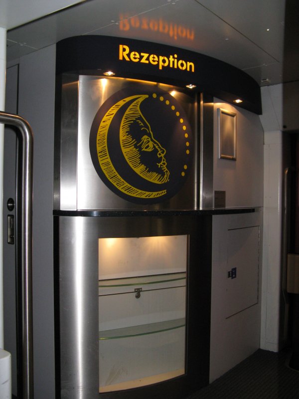 Rezeption des Bordbistros vom CNL 353 nach Prag.Am 03.01.08 um 21:05 in Mannheim Hbf aufgenommen.