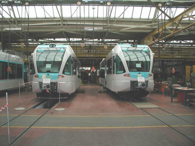 RhB Betriebwerksttten in Landquart,Zwei Meterspur GTW 2/6 fr die Griechische Staatsbahn (OSE)Einsatzgebiet Peleponnes.In der
Zwischenzeit sind alle Fahrzeuge ausgeliefert worden