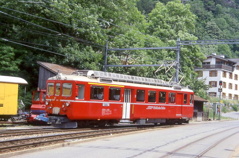 RhB Dienztzug 8652 von Chur Sand nach Chur am 07.06.1997 in Chur Sand mit Triebwagen ABDe 4/4 483II. Hinweis: Dieser Triebwagen wurde fr einen schweren Zug als Vorspann nach Arosa bentigt und aus dem Depot Sand geholt.  
