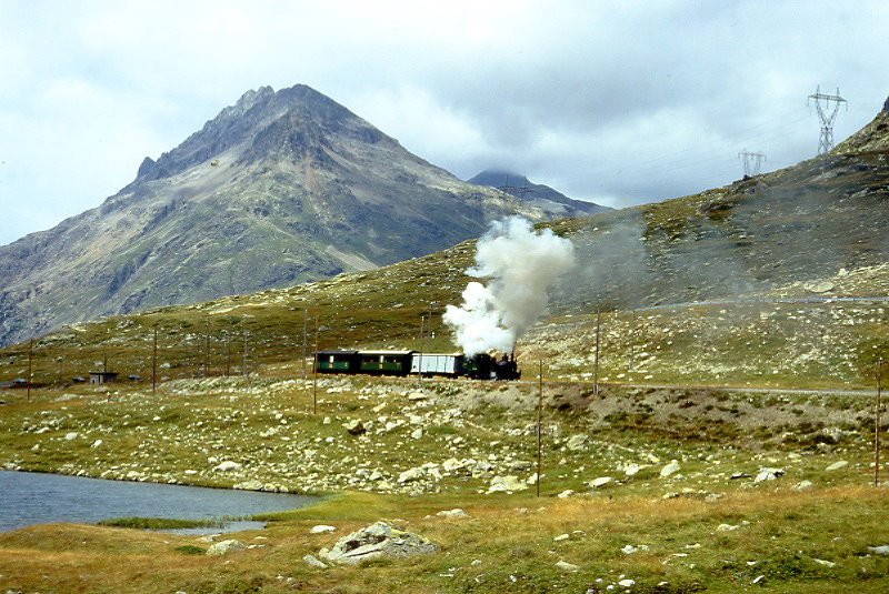 RhB Foto-Dampf-Extrazug fr RHTIA INCOMING 9966 von km 20,4000 nach Ospizio Bernina am 26.08.1995 bei Lago Nero mit Dampflok G 3/4 1 - Xkv 9398 - A 1102 - B 2060
