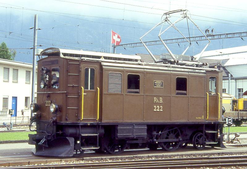 RhB - Ge 2/4 222 am 12.06.1995 in LANDQUART - elektrische UMBAU-LOKOMOTIVE - bernahme 16.04.1913 - SLM2307/BBC726 - Gewicht 30,00t - 450 KW - LP 8,70m - zulssige Geschwindigkeit 55 km/h - ex Ge 2/4 204 - 06.01.1946 Ge 2/4 222
