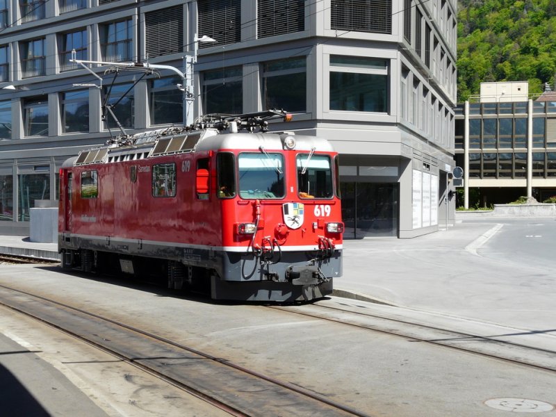 RhB - Ge 4/4 619 bei Rangierfahrt im Bahnhofsareal von Chur am 07.05.2009