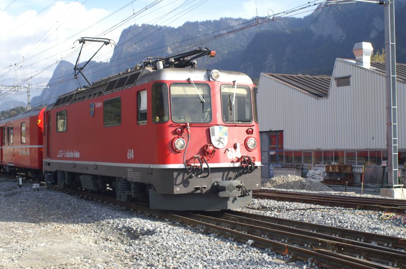 RHB Ge 4/4 II Nr. 614  im Bahnhof Untervaz mit dem Sonderzug zum Dampfloktreffen am 28.10.2006.
Erbauer SLM/BBC / 1000mm / 1700kw / 50.0t / 90 kmh