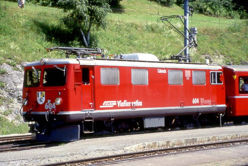RhB - Ge 4/4I 604  CALANDA  am 04.07.1999 in FILISUR - STRECKEN-LOKOMOTIVE - bernahme 23.08.1947 - SLM3923/MFO/BBC - 1184 KW - Gewicht 48,00t - LP 12,10m - zulssige Geschwindigkeit 80 km/h.
