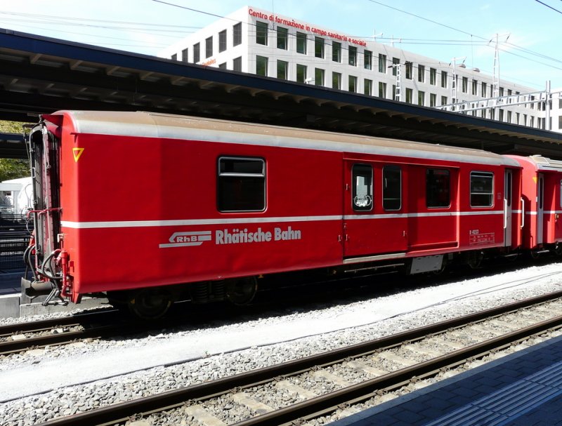 RhB - Gepckwagen  D 4223 im Bahnhof von Chur am 07.05.2009