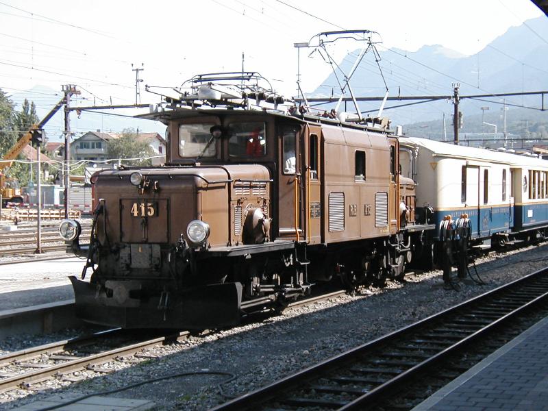 RhB Jubil�um 100 Jahre Albulalinie,Der Sonderzug mit Ge 6/6 I 415 steht zur Abfahrt nach Samedan bereit.(Chur,29.06.03)