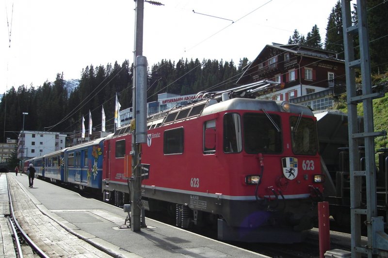 Rhb-Lok Ge 4/4 II 623 soeben in Arosa eingetroffen. 7.10.08 