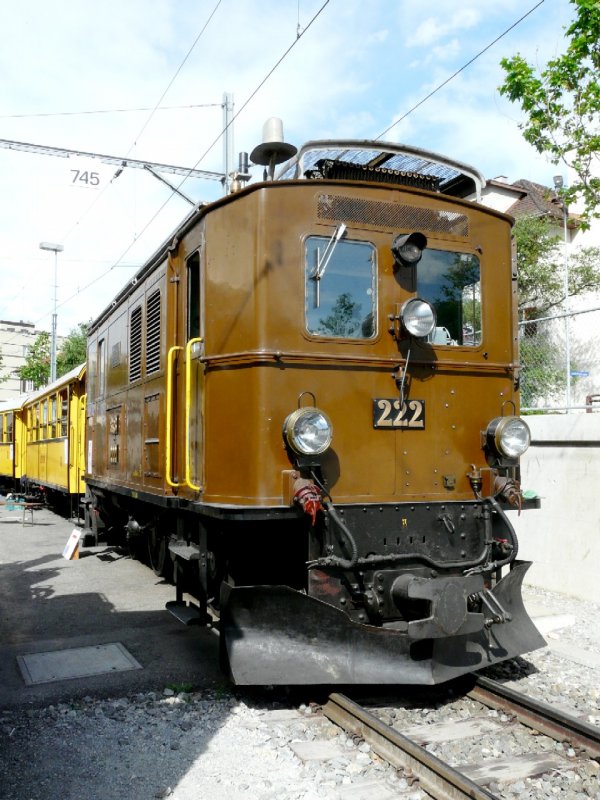 RhB - Oldtimer Ge 2/4 222 am Bahnhofsfest 150 Jahre Rheintallinie im Bahnhof in Chur am 25.05.2008